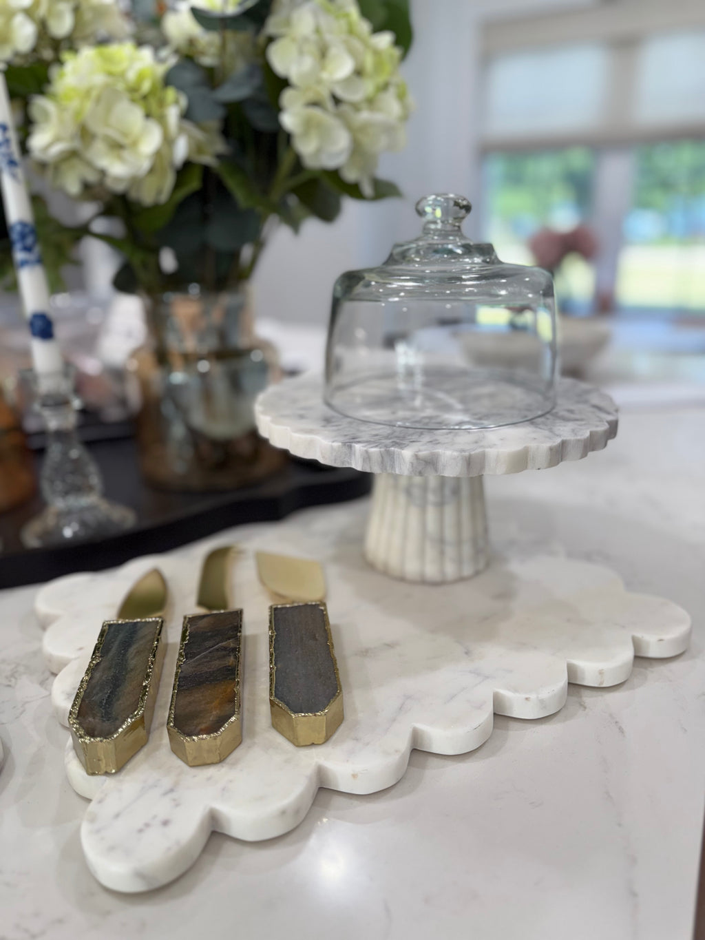 Bobby Cake Stand - 10" D X 6" H